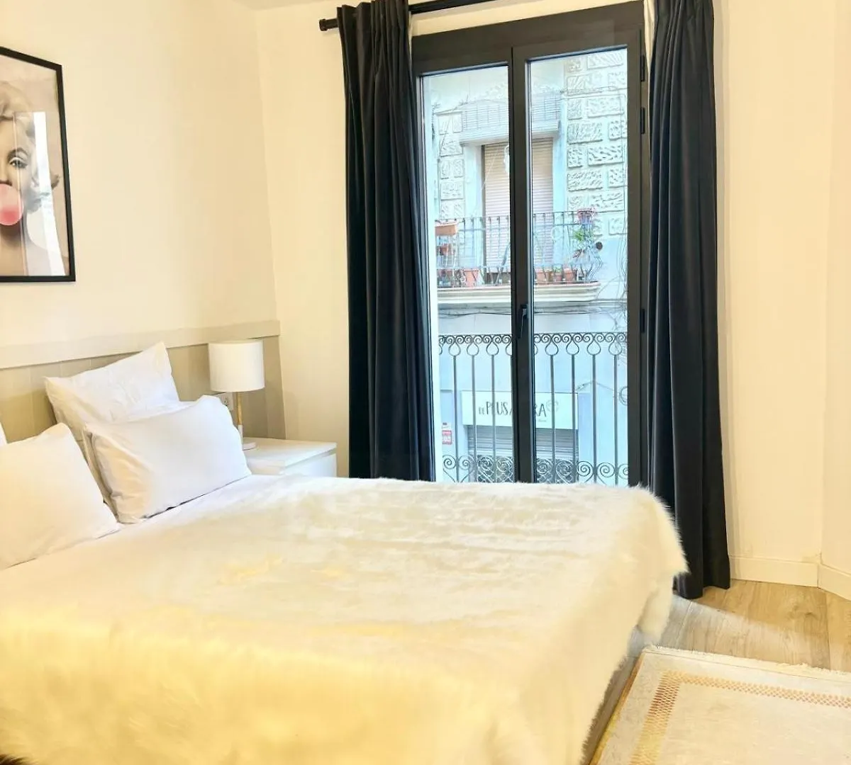 Piso Con Dos Habitaciones Con Camas Dobles Y Terrazas En El Poblenou Barcelona 0*,