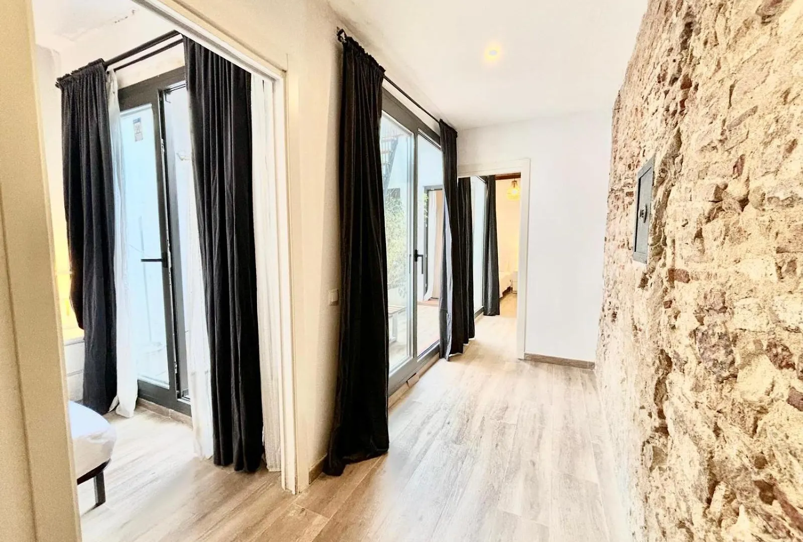 Apartment Piso Con Dos Habitaciones Con Camas Dobles Y Terrazas En El Poblenou Barcelona Spain