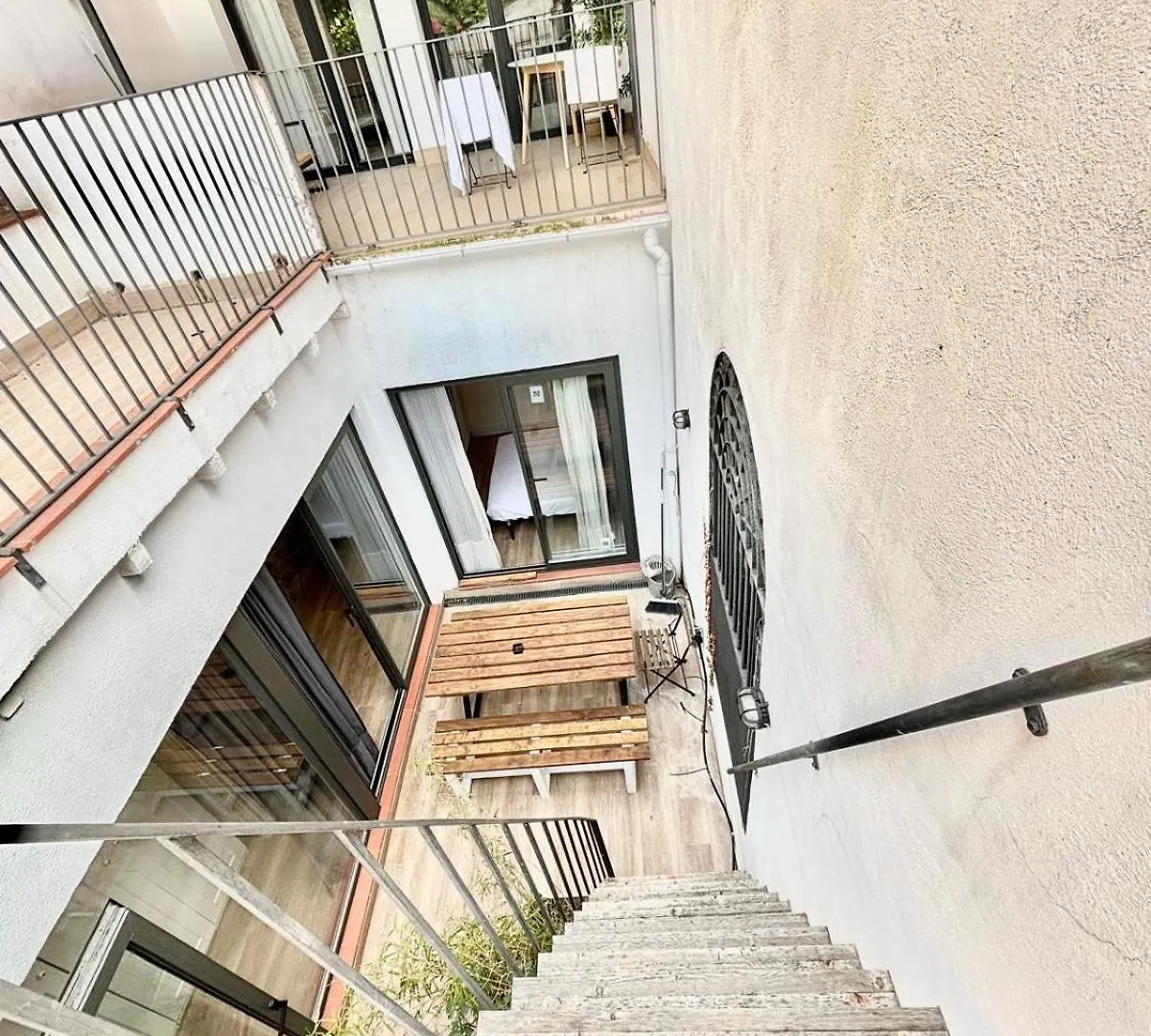 Piso Con Dos Habitaciones Con Camas Dobles Y Terrazas En El Poblenou Barcelona 0*,  Spain