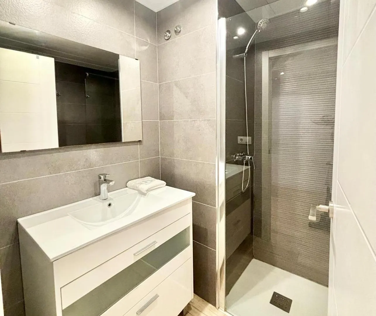Apartment Piso Con Dos Habitaciones Con Camas Dobles Y Terrazas En El Poblenou Barcelona