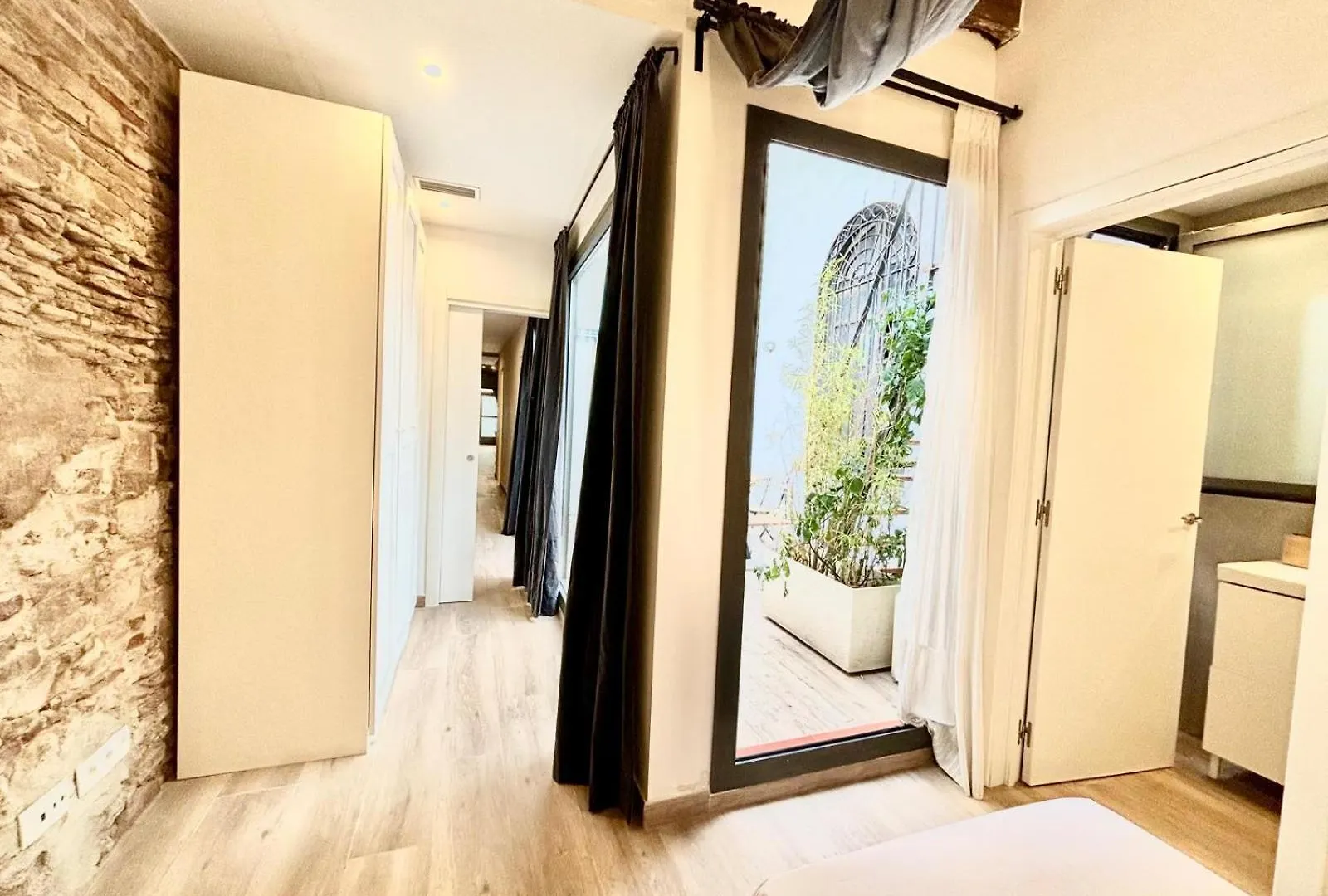 Piso Con Dos Habitaciones Con Camas Dobles Y Terrazas En El Poblenou Barcelona Apartment