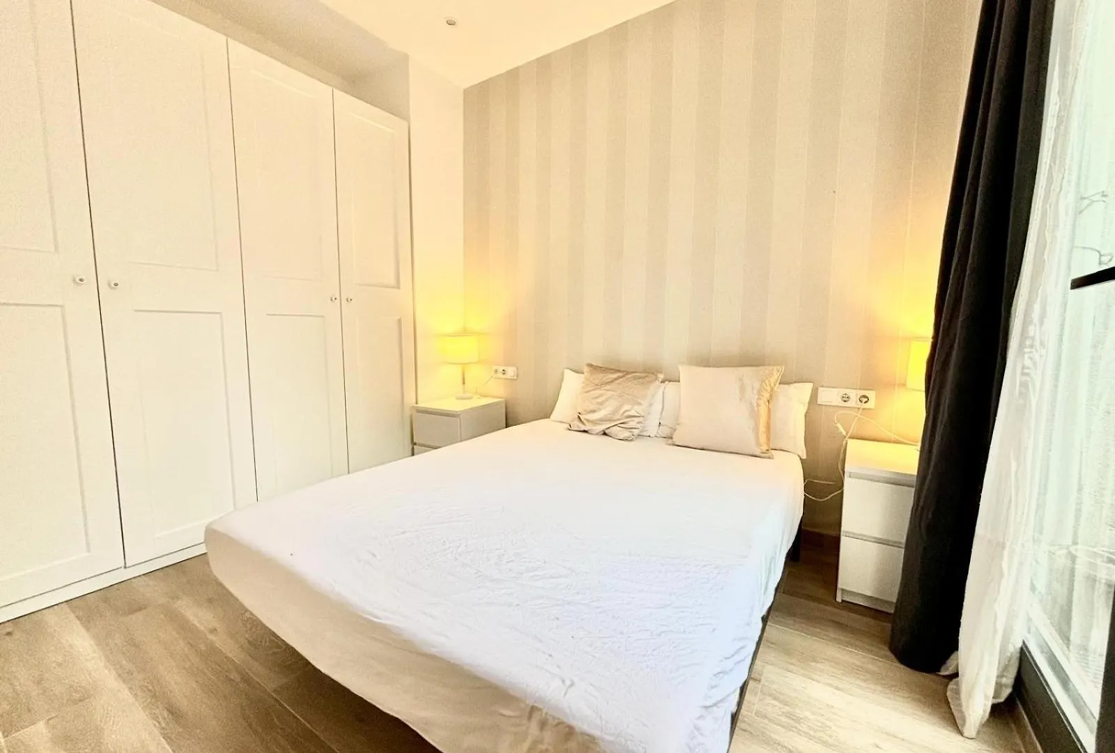 Daire Piso Con Dos Habitaciones Con Camas Dobles Y Terrazas En El Poblenou Barselona İspanya